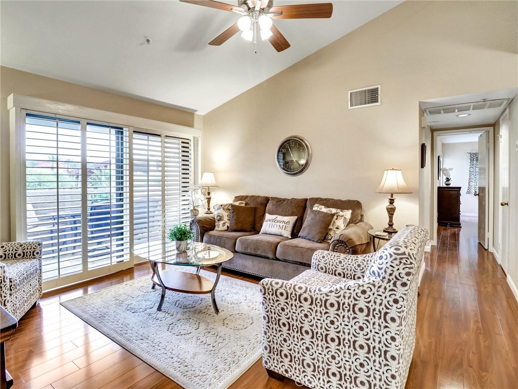 MLS #OC25256871 image #5