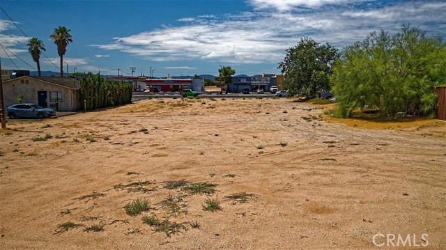 Detail Gallery Image 3 of 16 For 16082 Main St, Hesperia,  CA 92345 - – Beds | – Baths