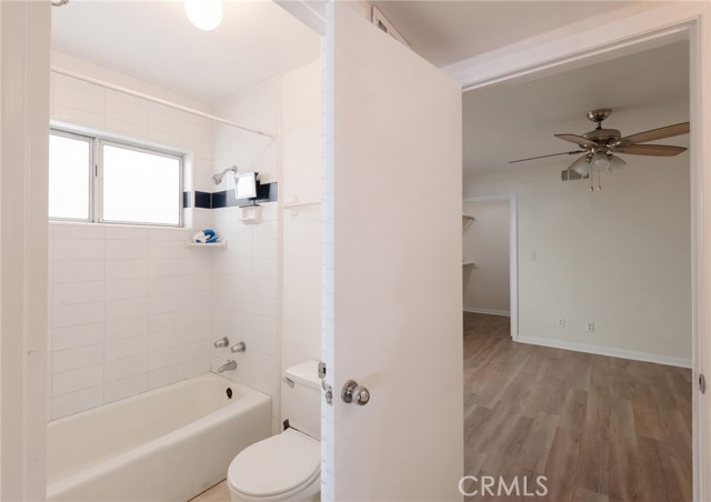 Detail Gallery Image 31 of 40 For 416 30th St, Hermosa Beach,  CA 90254 - 3 Beds | 2/1 Baths