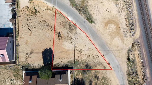 Detail Gallery Image 5 of 11 For 1 Bear Valley Outer, Hesperia,  CA 92345 - – Beds | – Baths