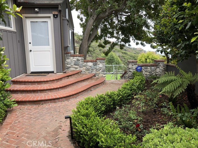 Image 3 for 995 Summit Dr, Laguna Beach, CA 92651