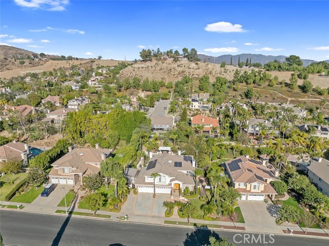 Detail Gallery Image 6 of 65 For 17835 Mayerling St, Granada Hills,  CA 91344 - 5 Beds | 5/1 Baths