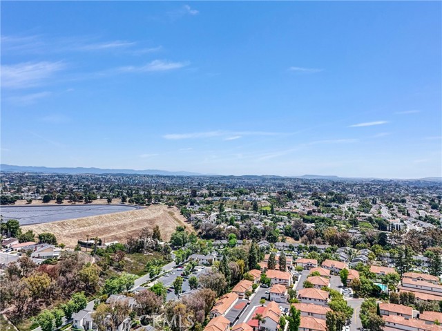 23302 La Mar, Mission Viejo CA: https://media.crmls.org/medias/02fa77a7-cf11-4294-b7c4-9b7f225c14a0.jpg