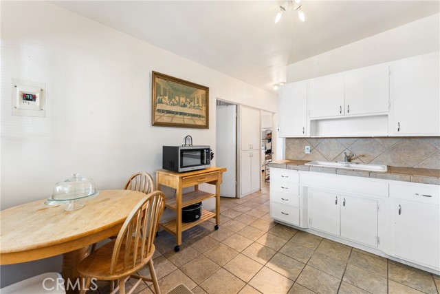 Detail Gallery Image 10 of 31 For 696 Illinois Ave, Beaumont,  CA 92223 - – Beds | – Baths