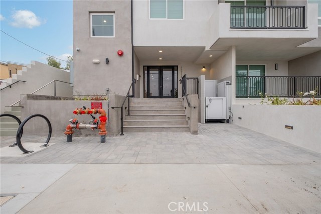 10218 Fernglen, Tujunga CA: https://media.crmls.org/medias/02fae65d-6c84-484d-912d-f48df9ce9e60.jpg
