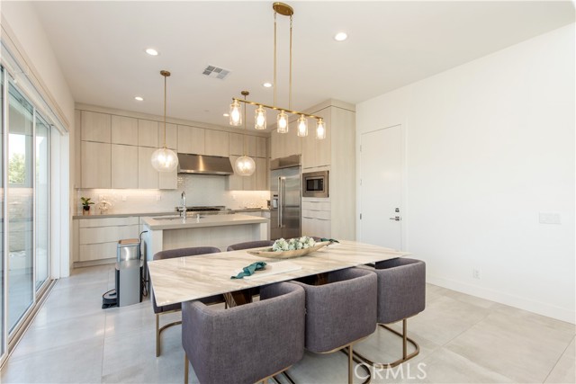 Detail Gallery Image 4 of 33 For 171 Hollyleaf, Lake Forest,  CA 92630 - 5 Beds | 5 Baths