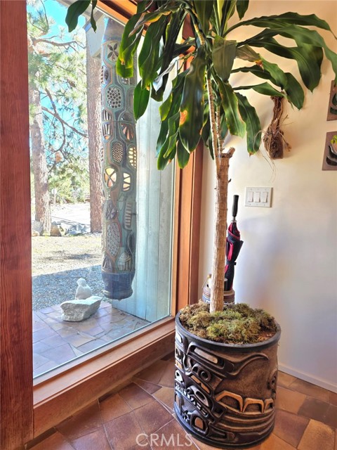 Detail Gallery Image 6 of 47 For 2519 Cedarwood, –,  CA 93222 - 3 Beds | 2/1 Baths