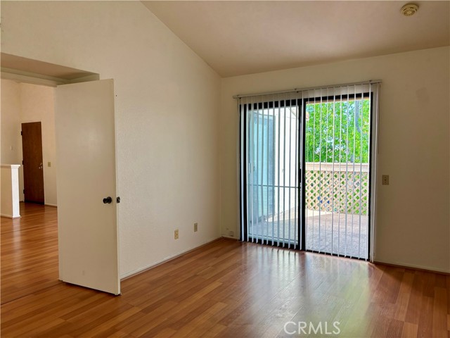 16521 Grunion Lane, Huntington Beach CA: https://media.crmls.org/medias/02fb6eec-8d13-47f6-9683-a61bfd9b3dc0.jpg