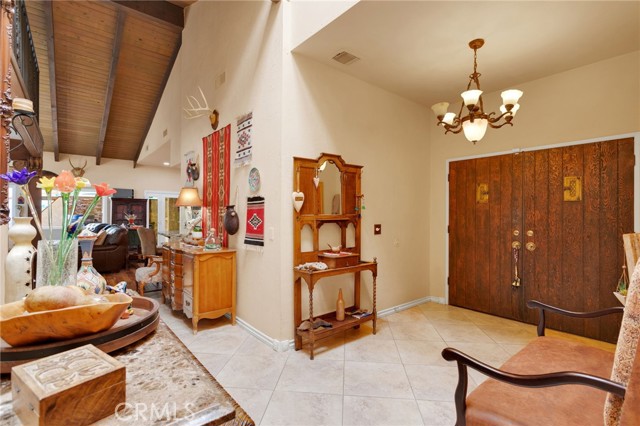 6375 Arrowhead Lake Road, Hesperia CA: https://media.crmls.org/medias/02fb71bb-4ea9-4570-ae0f-6a111901b838.jpg