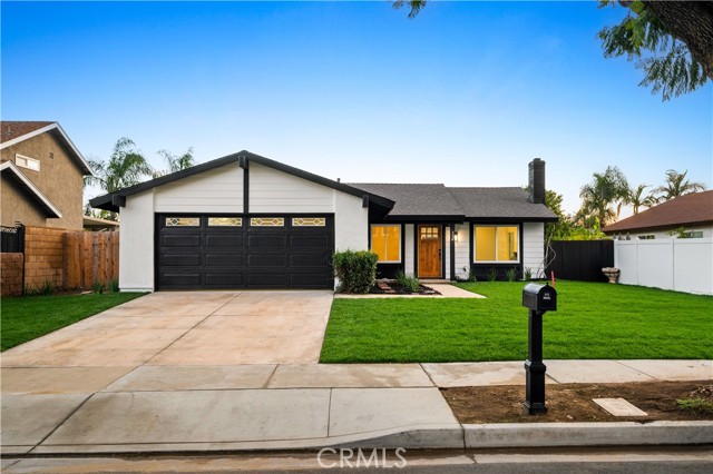 554 E Fairfield Court, Ontario CA: https://media.crmls.org/medias/02fbd042-8777-4f22-aa3e-3e177507a29e.jpg