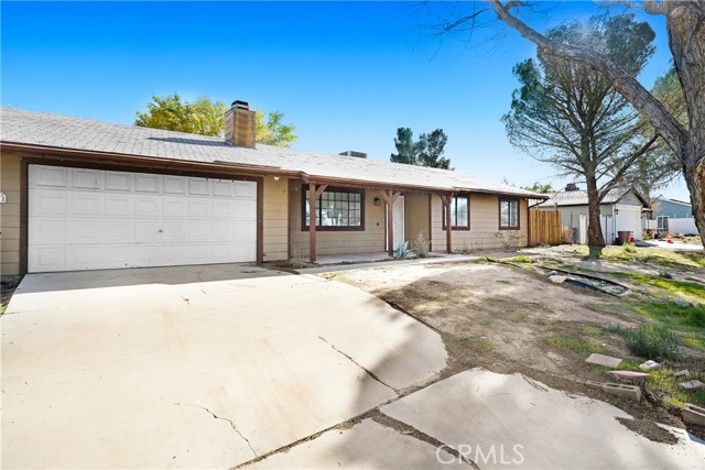 Detail Gallery Image 2 of 27 For 41048 173rd, Lancaster,  CA 93535 - 3 Beds | 2 Baths