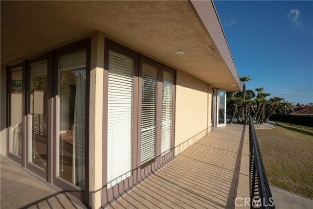 Detail Gallery Image 50 of 75 For 984 La Cresta Pl, Palos Verdes Estates,  CA 90274 - 6 Beds | 4 Baths