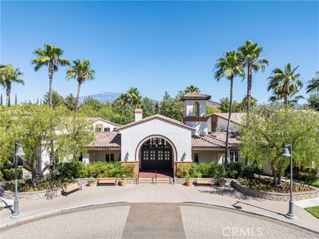 345 Lucinda Terrace, Beaumont CA: https://media.crmls.org/medias/02fd1b1f-d908-41a5-a3a5-74bb8e337be3.jpg