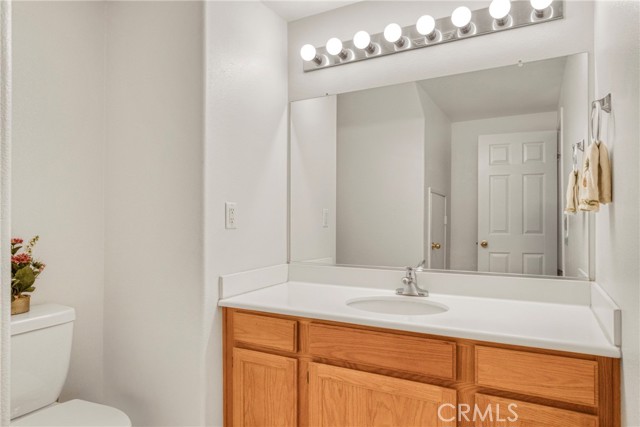 Detail Gallery Image 8 of 33 For 22754 Little Fall Ct, Saugus,  CA 91350 - 3 Beds | 3 Baths