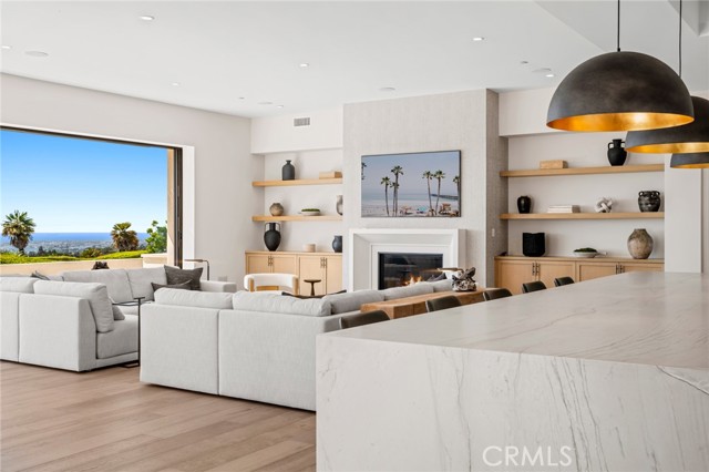 Detail Gallery Image 13 of 36 For 2 Twin Lakes Cir, Corona Del Mar,  CA 92625 - 4 Beds | 4/1 Baths