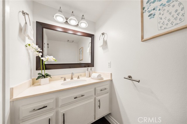 Detail Gallery Image 15 of 18 For 432 S Oak Knoll Ave #4,  Pasadena,  CA 91101 - 2 Beds | 2/1 Baths