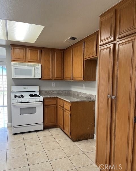Detail Gallery Image 6 of 19 For 6744 Wrangler Rd, Chino Hills,  CA 91709 - 3 Beds | 2/1 Baths