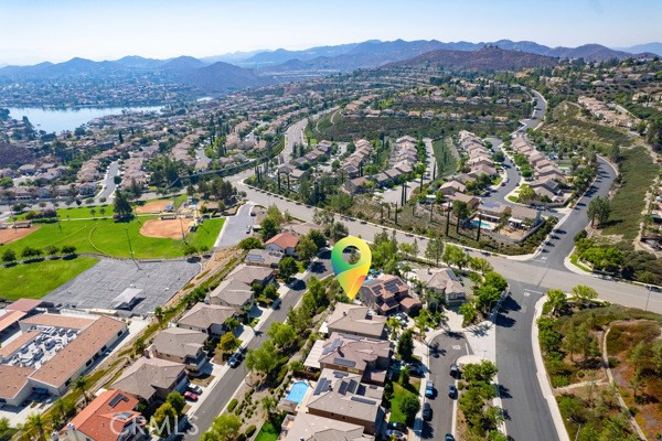 5 Ponte Brava, Lake Elsinore CA: https://media.crmls.org/medias/02fde55f-356e-49b8-86c6-3e938c8dcb2d.jpg