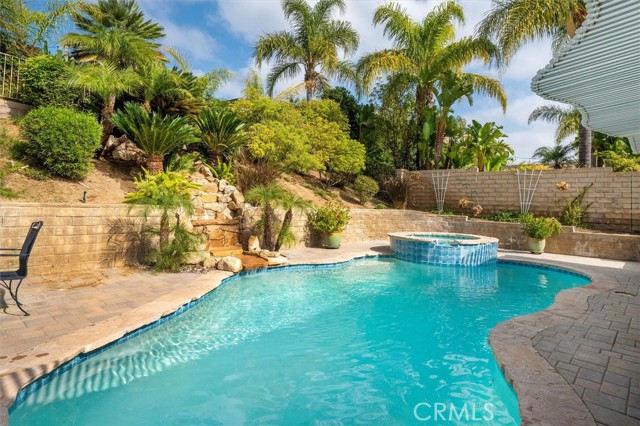 Image 32 of 40 For 22025 Lytle Court