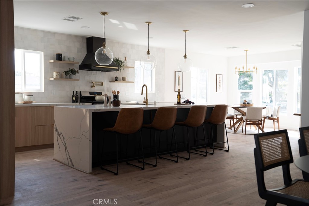 https://media.crmls.org/medias/02fe571c-cb9d-4199-b39c-fa83dad9e20d.jpg?preset=X-Large