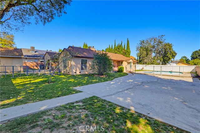 Detail Gallery Image 5 of 34 For 10314 Encino, Granada Hills,  CA 91344 - 4 Beds | 2 Baths