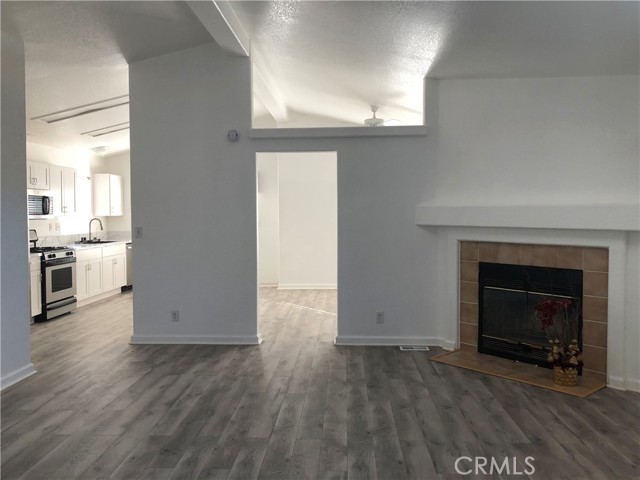 Detail Gallery Image 19 of 42 For 4901 Green River #319,  Corona,  CA 92878 - 3 Beds | 2 Baths