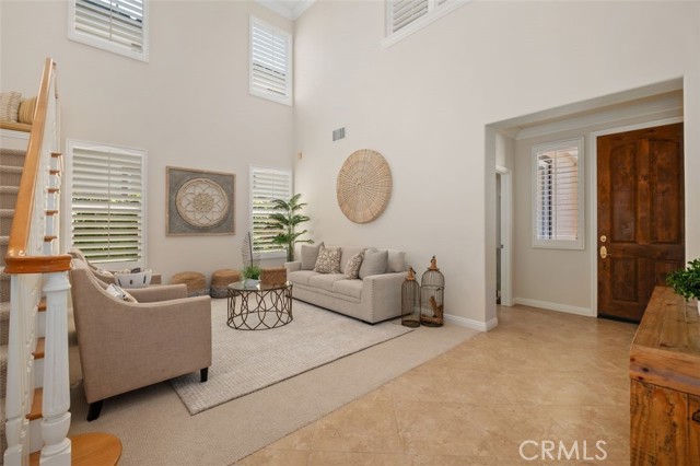 Detail Gallery Image 3 of 33 For 18742 Calera Ln, Huntington Beach,  CA 92648 - 4 Beds | 4/1 Baths