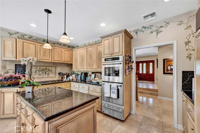 Detail Gallery Image 19 of 75 For 10302 Broadview Place, North Tustin,  CA 92705 - 5 Beds | 4/1 Baths