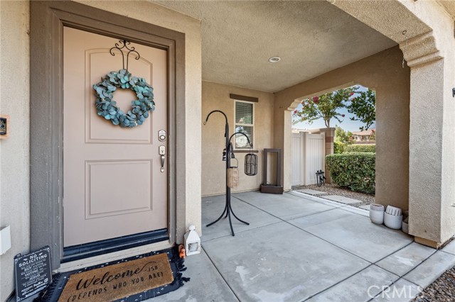 Detail Gallery Image 7 of 45 For 1405 Aloe Ct, Beaumont,  CA 92223 - 3 Beds | 2/1 Baths