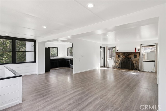 Detail Gallery Image 36 of 41 For 532 Sunset, Crestline,  CA 92325 - 3 Beds | 1/1 Baths