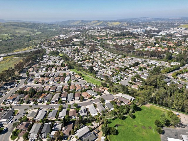 27242 Jardines, Mission Viejo CA: https://media.crmls.org/medias/0300a334-a841-4981-8db6-4e0f1fcdc846.jpg