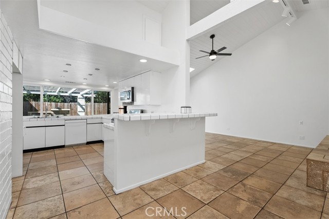 Detail Gallery Image 15 of 52 For 26581 Saddleback Dr, Mission Viejo,  CA 92691 - 5 Beds | 3/1 Baths