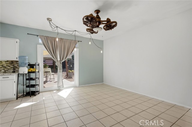 Detail Gallery Image 7 of 27 For 1853 Rue Chablis, San Jacinto,  CA 92583 - 4 Beds | 2 Baths