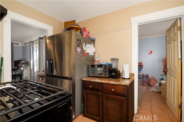 854 E 87th Place, Los Angeles CA: https://media.crmls.org/medias/0301a3f2-9e61-457d-abda-8bfb62243cdb.jpg