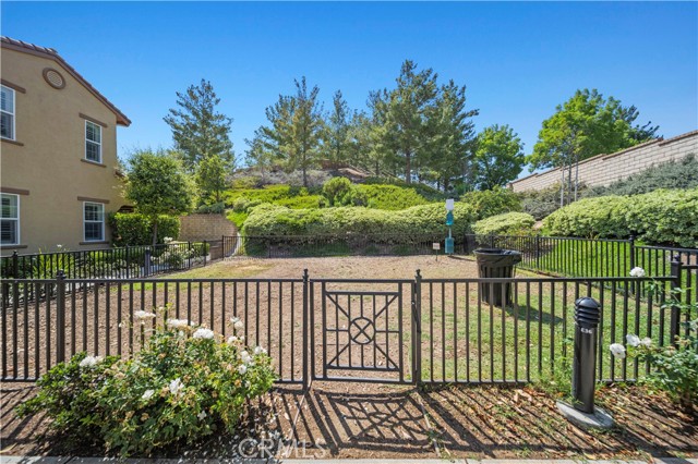 28507 Herrera Street, Valencia CA: https://media.crmls.org/medias/03022ab5-0a46-49d9-9750-bd9b3e697644.jpg