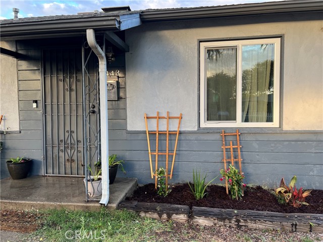 2443 Cedar Street, San Bernardino CA: https://media.crmls.org/medias/03028113-bd85-4a59-bbbc-c87445b650c6.jpg