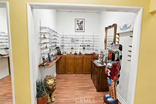 Commercial for Sale in Burbank, California