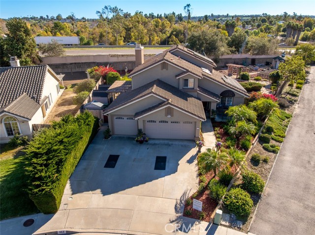 Detail Gallery Image 2 of 60 For 554 Edgewater, Oceanside,  CA 92057 - 4 Beds | 3 Baths