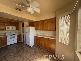 Detail Gallery Image 15 of 25 For 19218 Elm Dr, Apple Valley,  CA 92308 - 2 Beds | 2 Baths