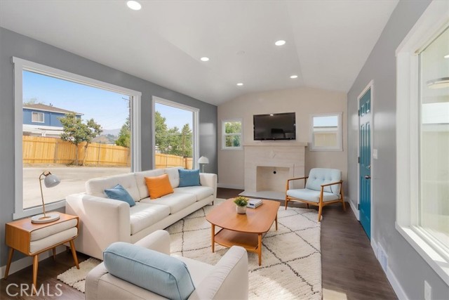 Detail Gallery Image 62 of 65 For 1521 N Bonnie Beach, Los Angeles,  CA 90063 - 5 Beds | 2/1 Baths