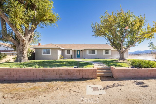 Detail Gallery Image 2 of 32 For 37066 Tovey Ave, Palmdale,  CA 93551 - 4 Beds | 2 Baths