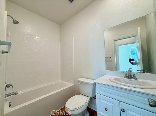 Detail Gallery Image 17 of 28 For 8822 Searcher St, Chino,  CA 91708 - 5 Beds | 3 Baths