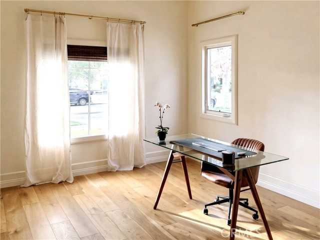 2932 Edgehill photo 18