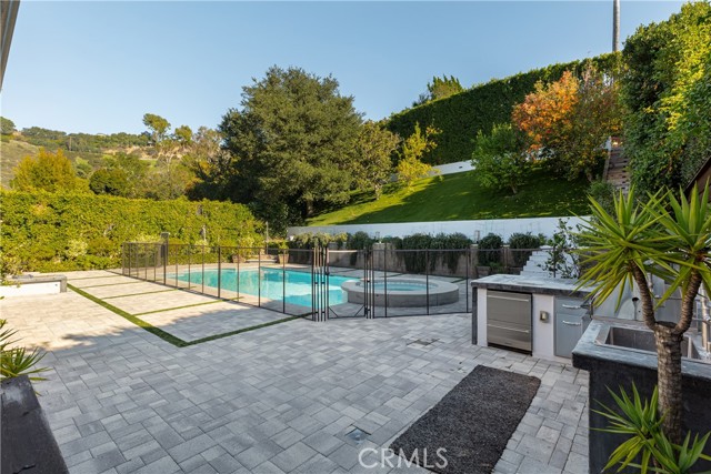 Detail Gallery Image 39 of 53 For 3156 Dona Emilia Dr, Studio City,  CA 91604 - 5 Beds | 3 Baths