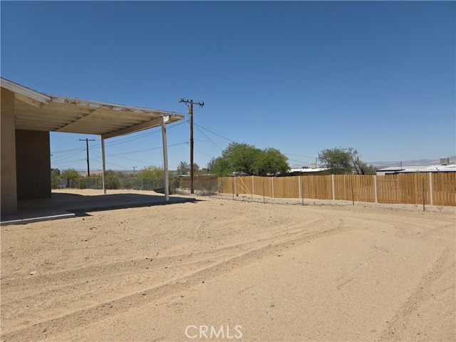 Detail Gallery Image 3 of 15 For 74994 Serrano Dr, Twentynine Palms,  CA 92277 - 3 Beds | 2 Baths