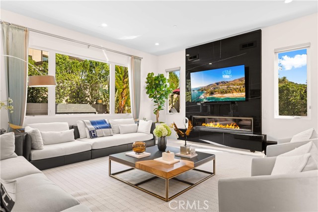 Detail Gallery Image 26 of 75 For 83 Lunar, Irvine,  CA 92618 - 5 Beds | 6/1 Baths