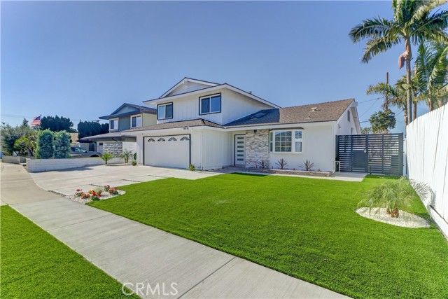 Detail Gallery Image 3 of 63 For 19691 Canberra Ln, Huntington Beach,  CA 92646 - 5 Beds | 3 Baths
