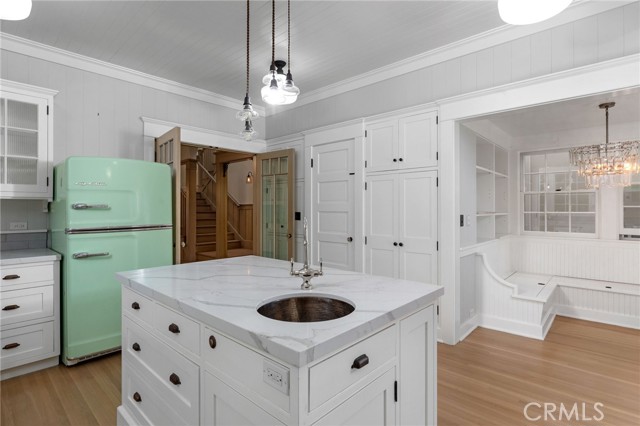 404 17th Street, Manhattan Beach, California 90266, 3 Bedrooms Bedrooms, ,2 BathroomsBathrooms,Residential,Sold,17th,SB21090546