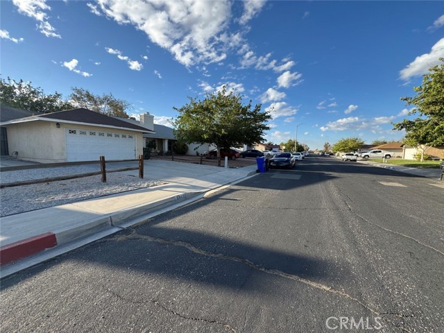 15012 Chuparosa, Victorville CA: https://media.crmls.org/medias/0308e3fe-a117-41a9-9d29-90d5519178c6.jpg