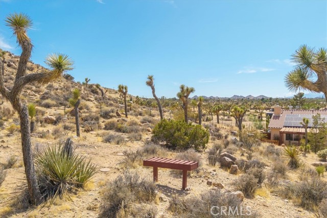 5115 Warren Vista Avenue, Yucca Valley CA: https://media.crmls.org/medias/03091cb9-00c4-4a5b-8562-59385873d16d.jpg